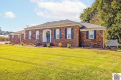 14 Kenwood Dr Lacenter, KY 42056