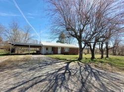 9608 State Route 303 Mayfield, KY 42066