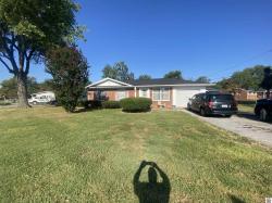 302 Merriwood Pkwy Hopkinsville, KY 42240