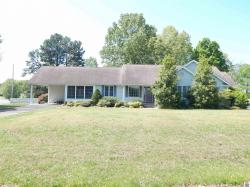 15 Jesse St Benton, KY 42025