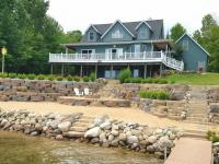5204 Hiawatha Drive, Cheboygan, MI 49721